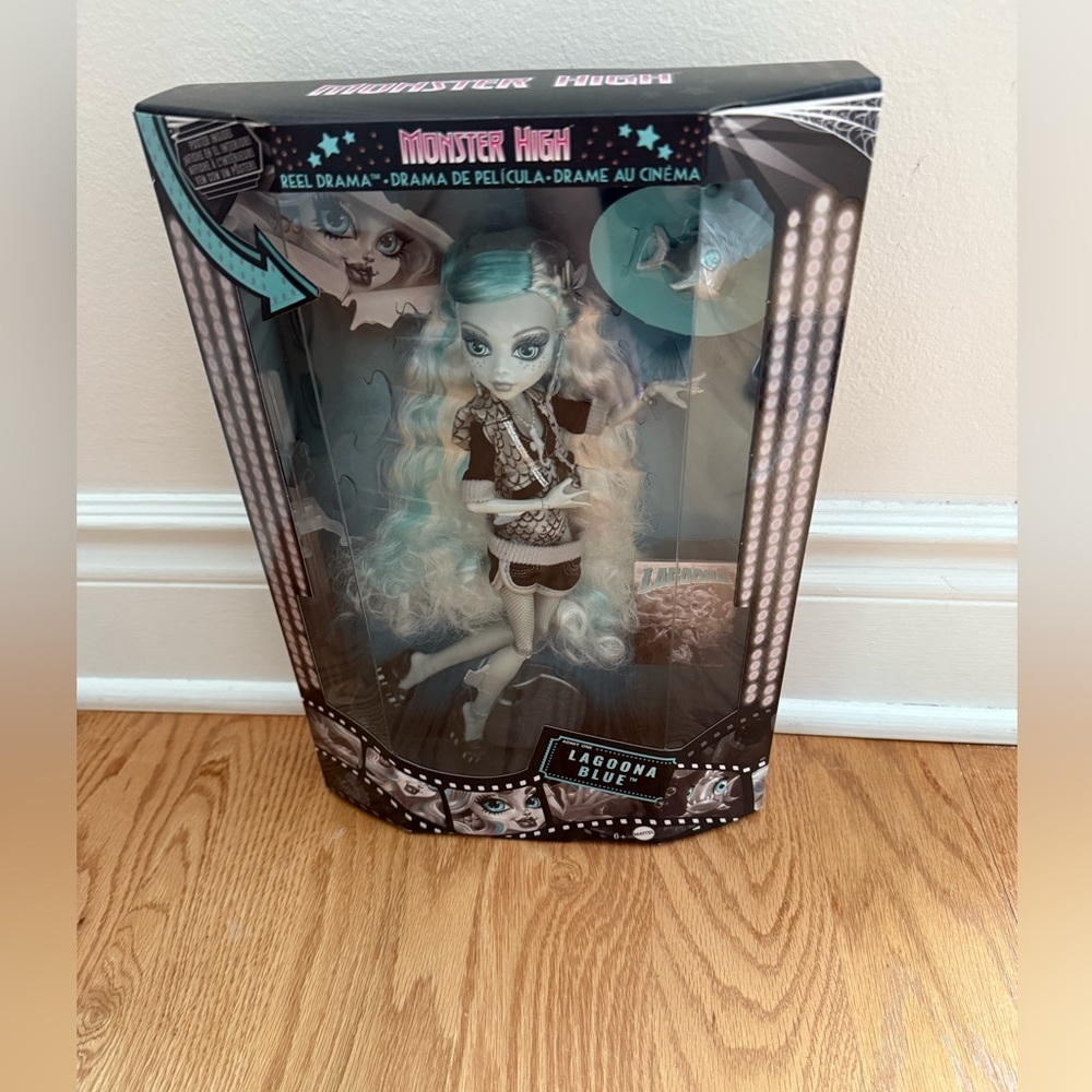 Nwt Monster High Doll Lagoona Blue Reel Drama NRFB